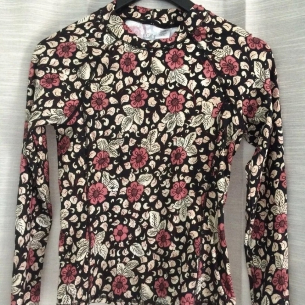 Ann Taylor Loft Beach Women's Large L Swim Rash Gaurd Black Floral Long Sleeve